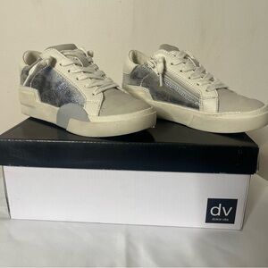 DV by Dolce Vita Kids Sneakers in Silver and White